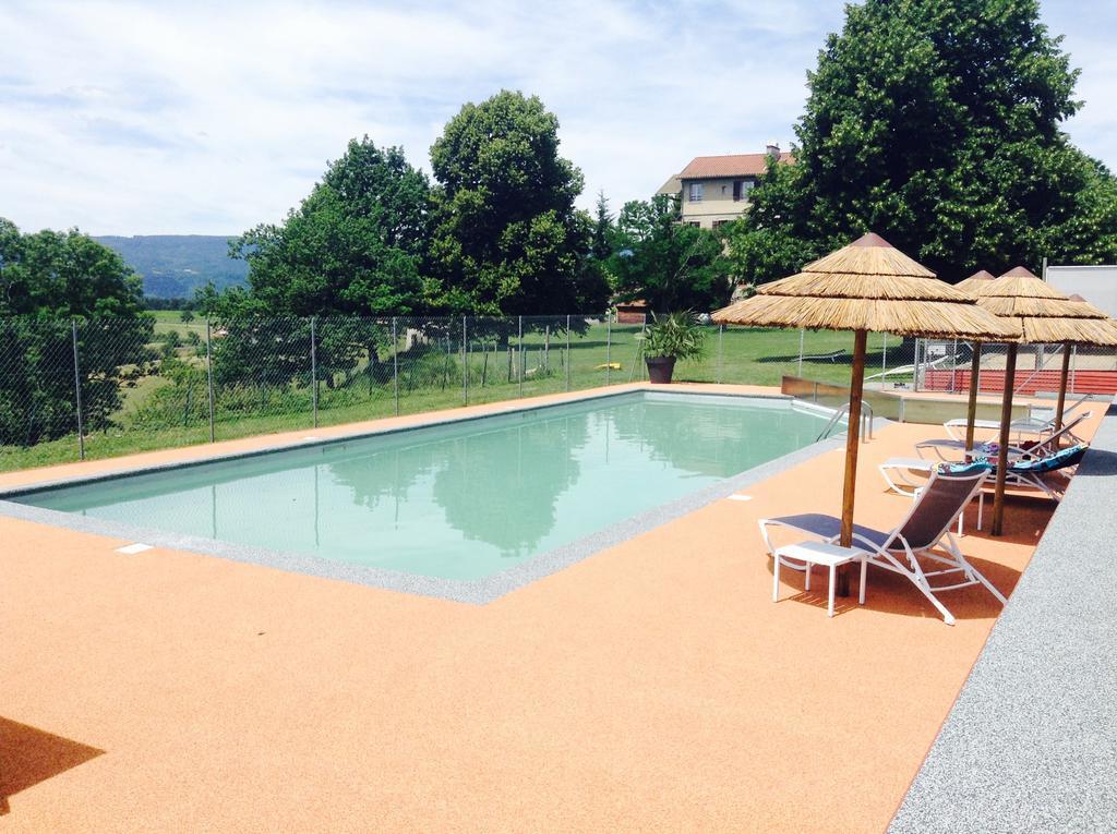 Domaine Le Prieure Hotel Chaumont-le-Bourg Buitenkant foto