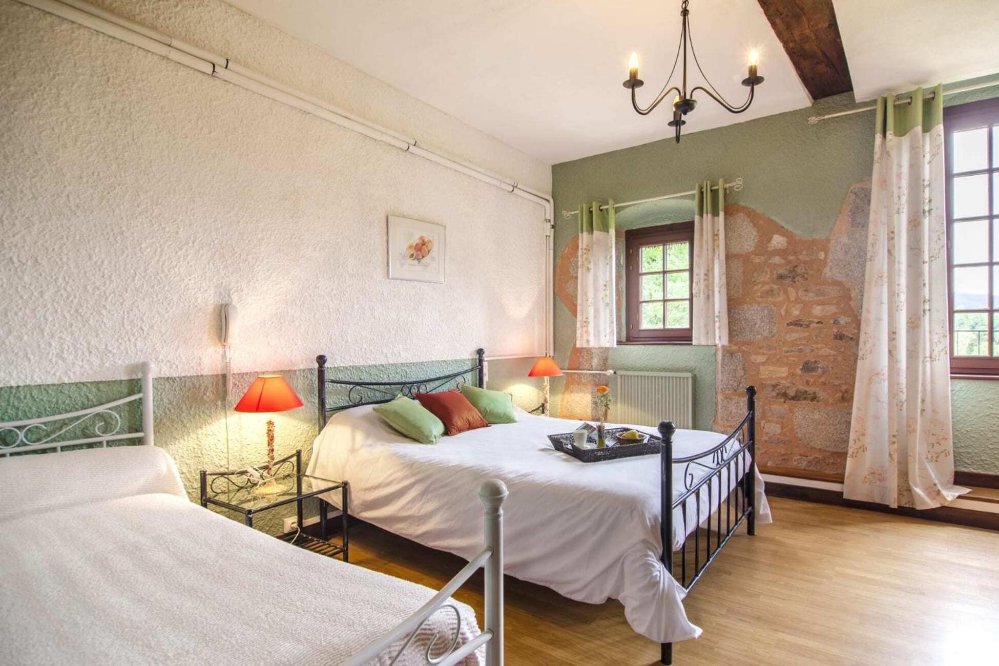 Domaine Le Prieure Hotel Chaumont-le-Bourg Kamer foto