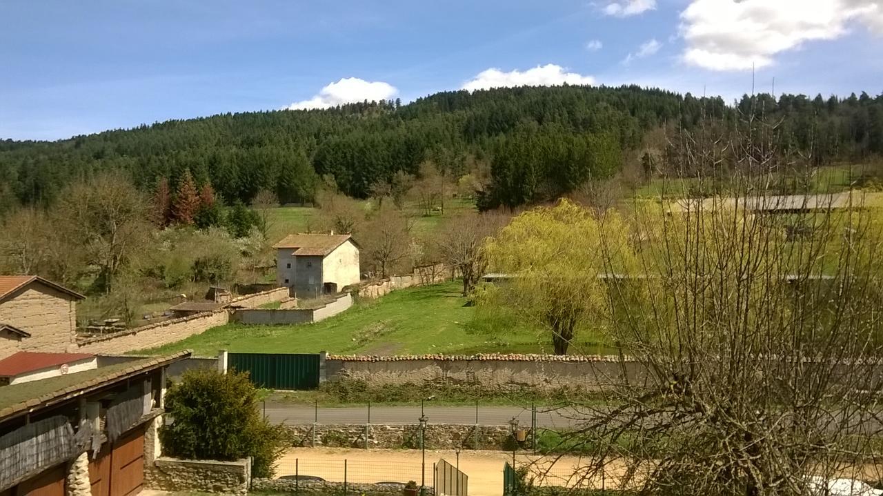 Domaine Le Prieure Hotel Chaumont-le-Bourg Buitenkant foto