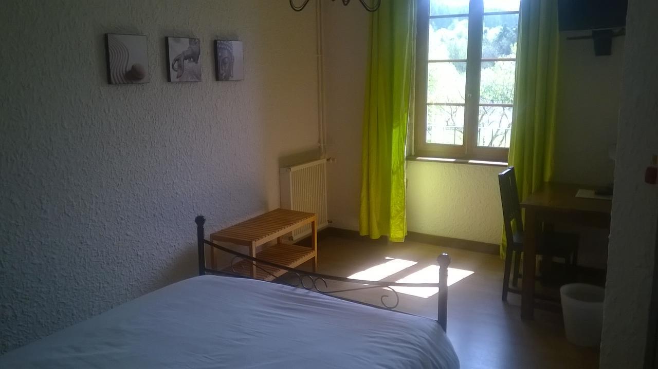 Domaine Le Prieure Hotel Chaumont-le-Bourg Buitenkant foto